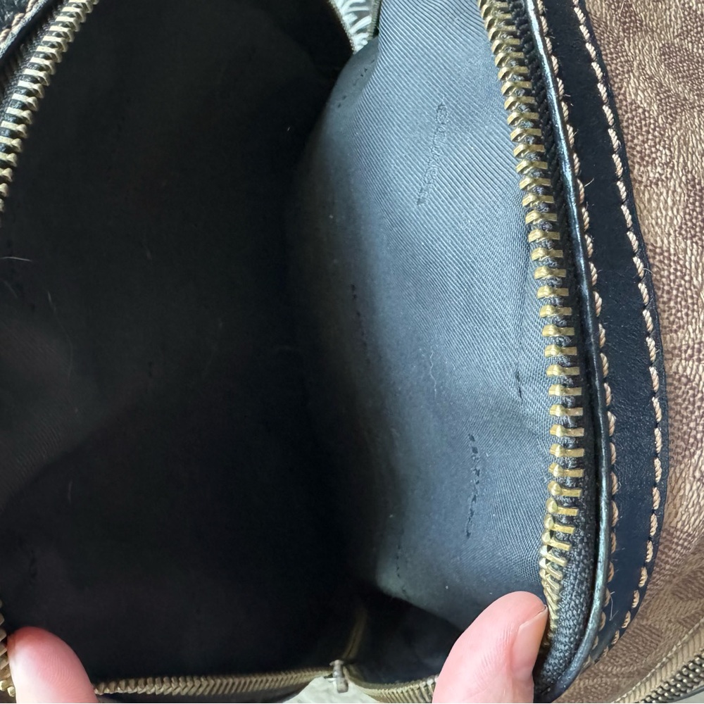 Coach Academy Backpack In Signature Canvas - Picture 3 of 13
